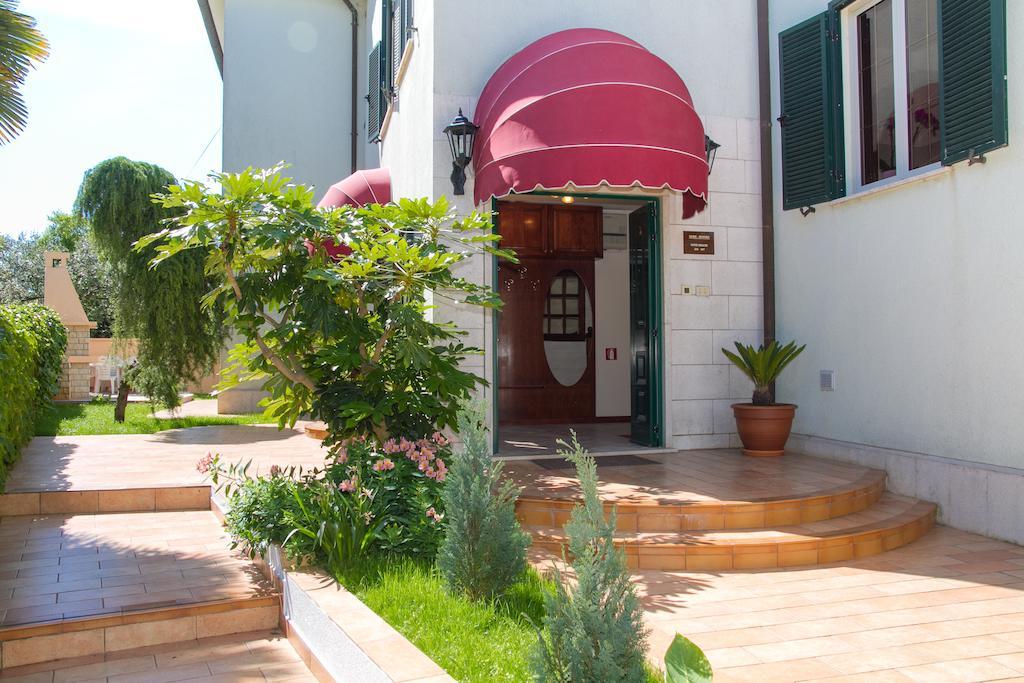 Villa Sveta Eufemija - Bed And Breakfast Rovinj Zimmer foto