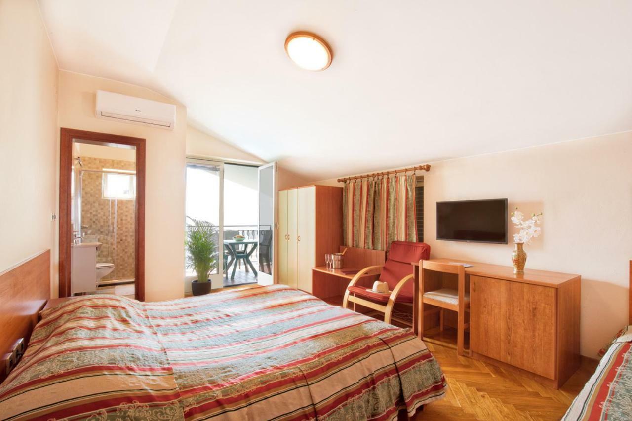 Villa Sveta Eufemija - Bed And Breakfast Rovinj Exterior foto